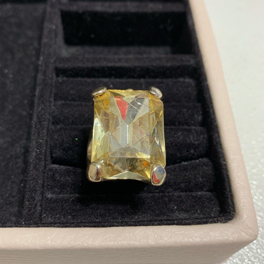{Ring}